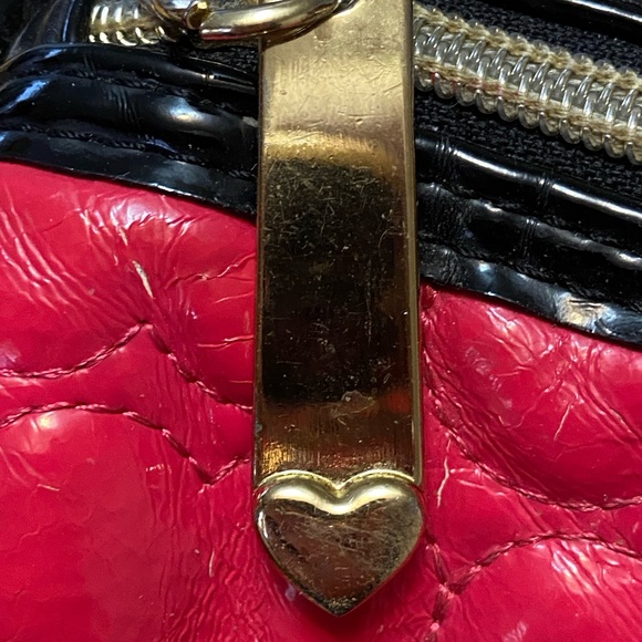 Betsey Johnson Pink Heart Quilted Patent Satchel Y2K Chain Purse